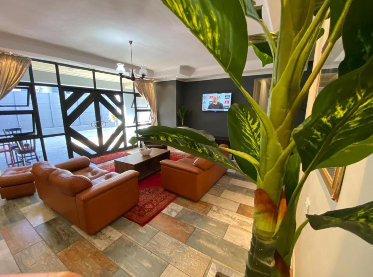 Victoria Guest Lodge Bellville Bagian luar foto