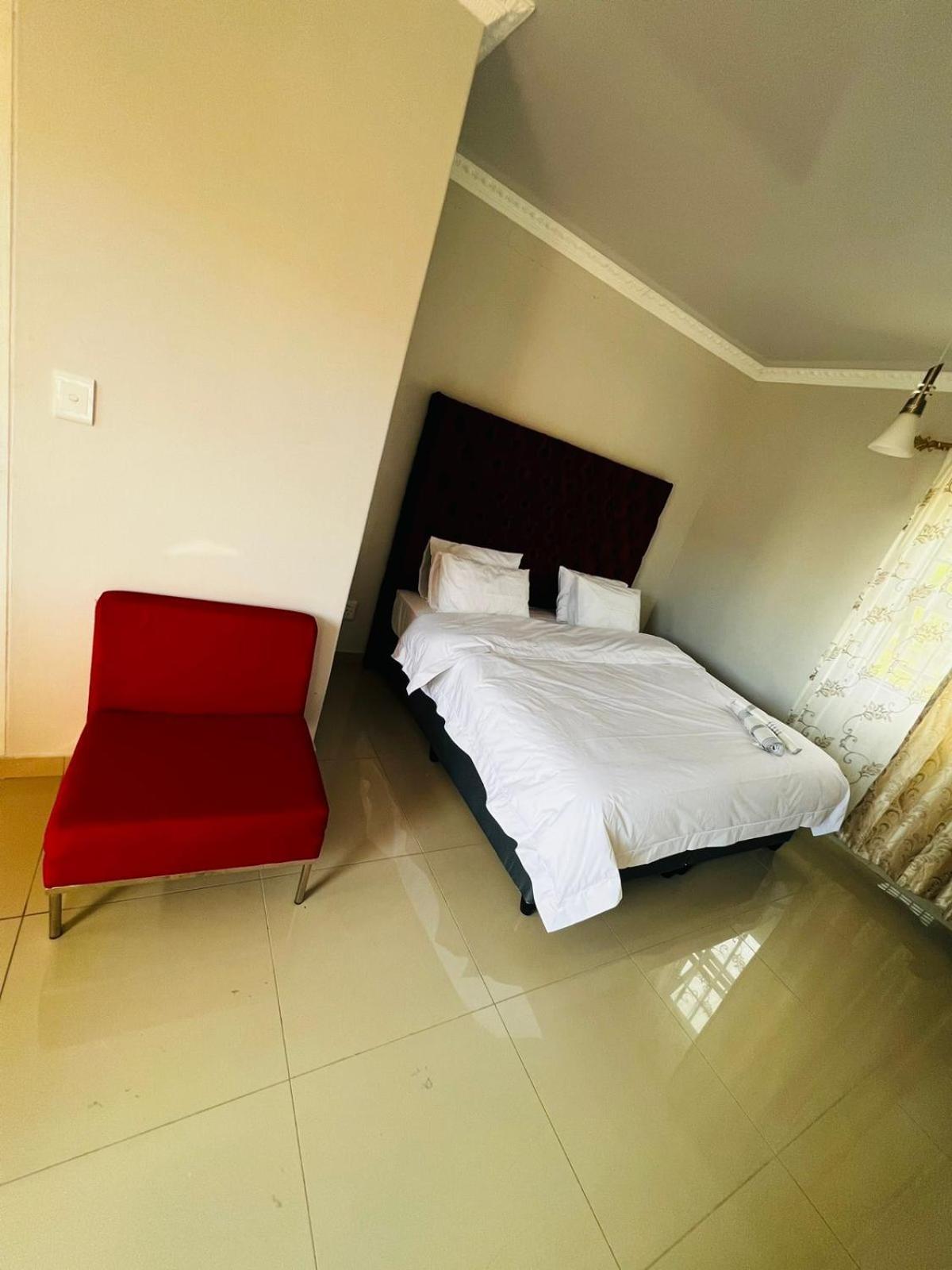 Victoria Guest Lodge Bellville Bagian luar foto