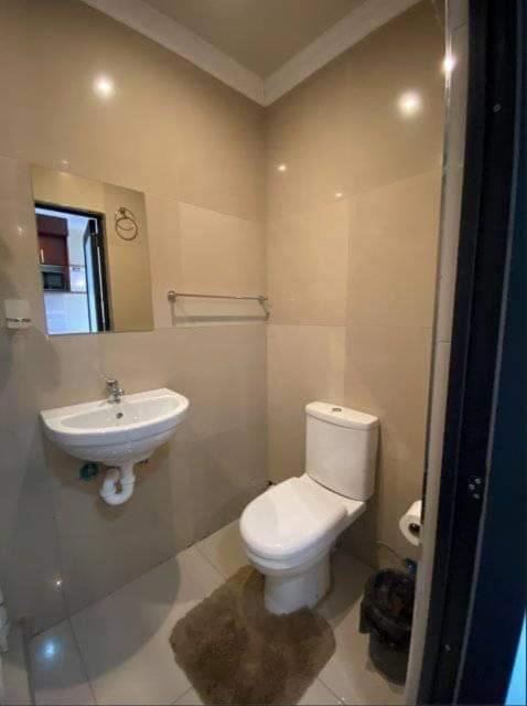 Victoria Guest Lodge Bellville Bagian luar foto